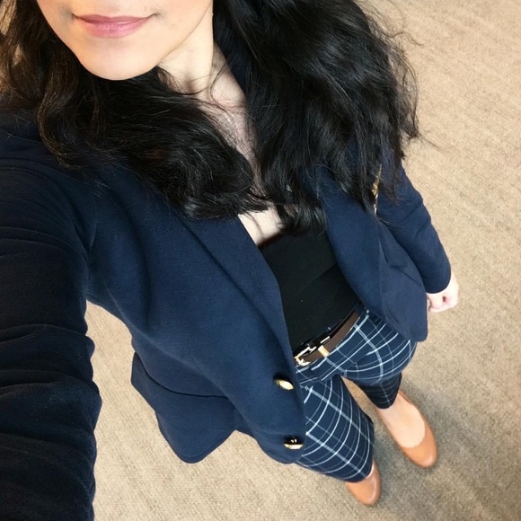 Banana Republic Sloan Fit Navy Plaid Ankle Pants (size 8) - Picture 14 of 14